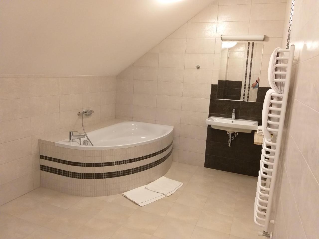 Hotel Weranda Lopuszno Jedle  Ngoại thất bức ảnh